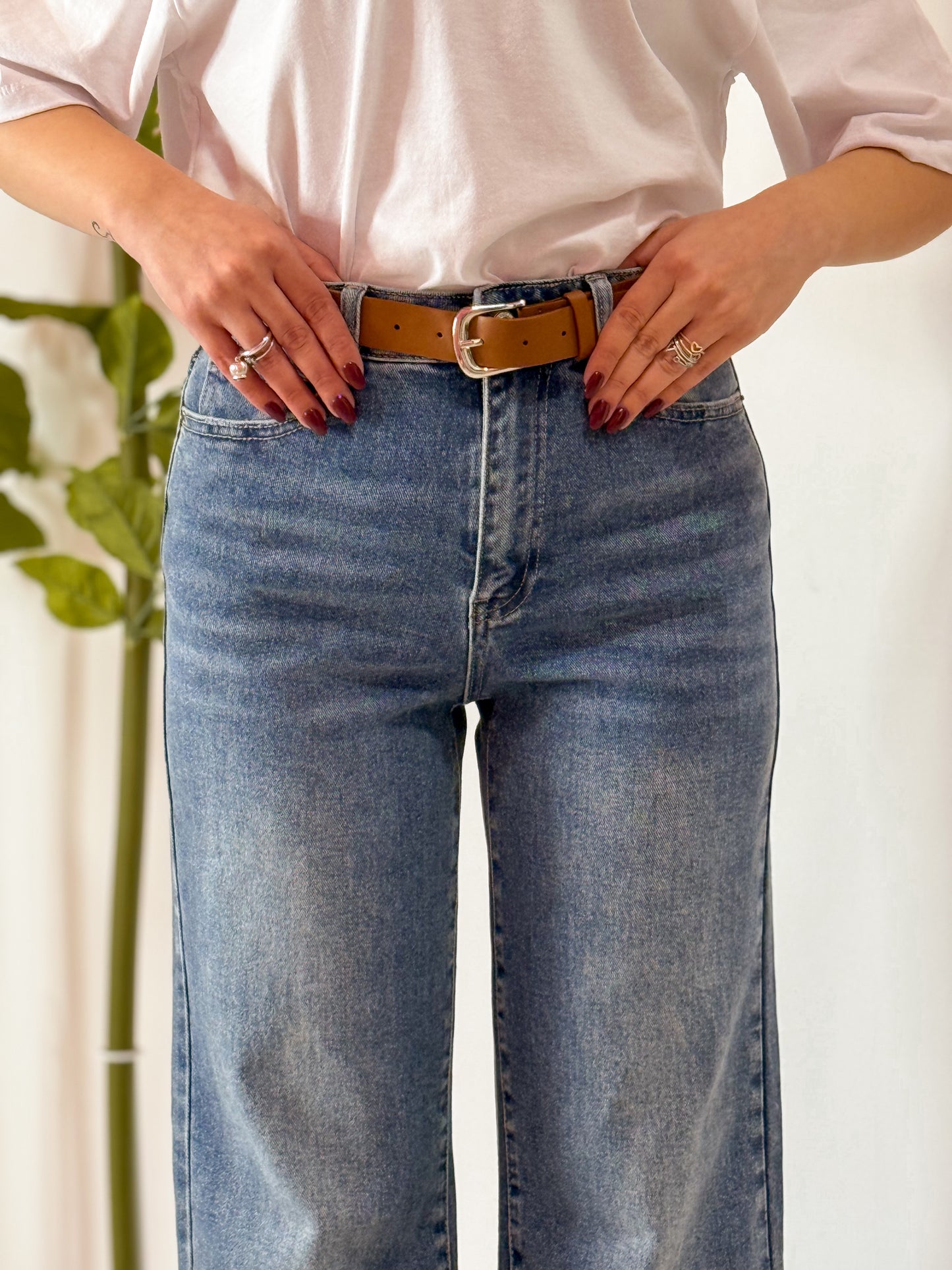 JEANS RISVOLTO E CINTURA