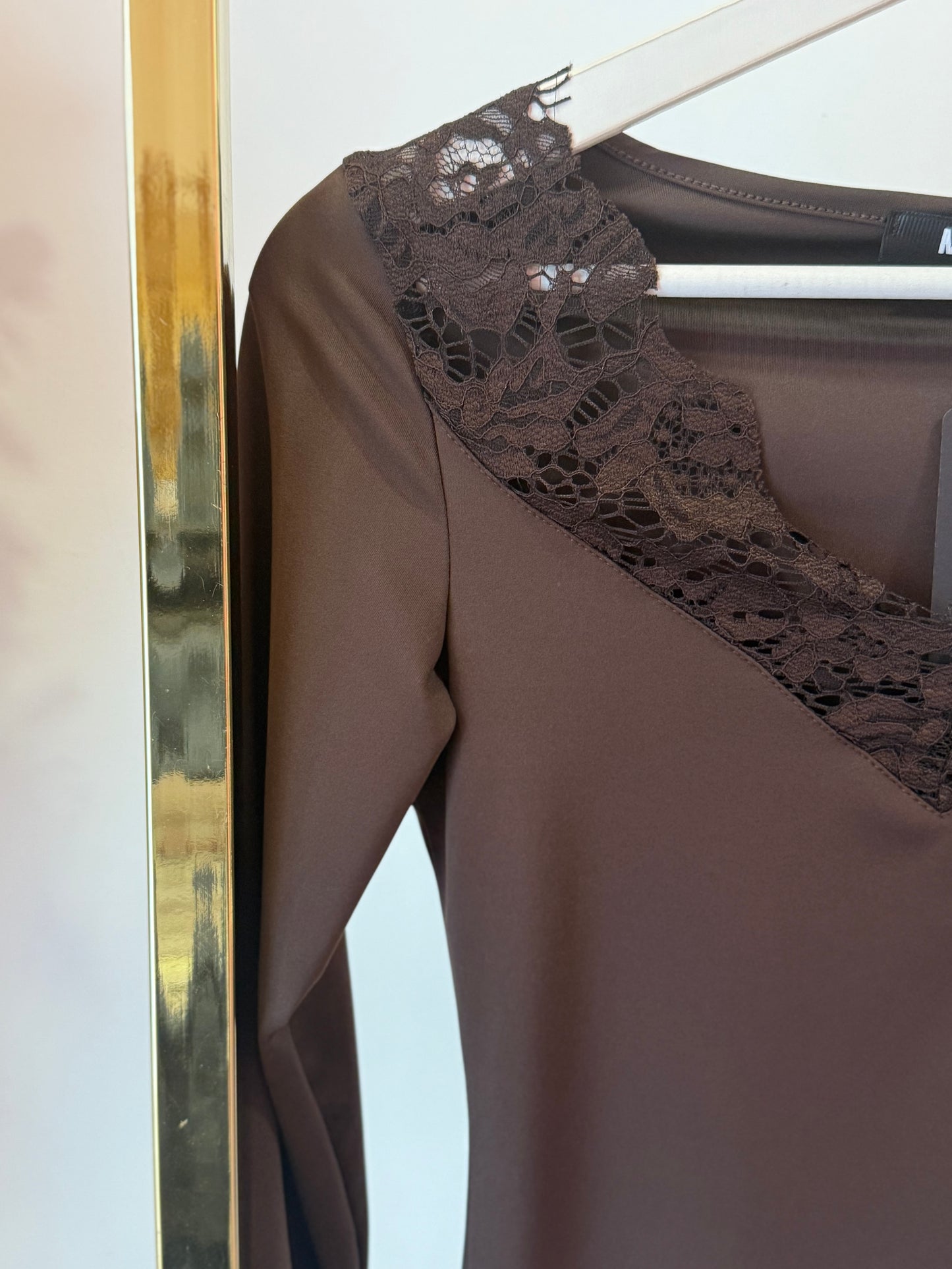 MAGLIA RICAMO 2 COLORI