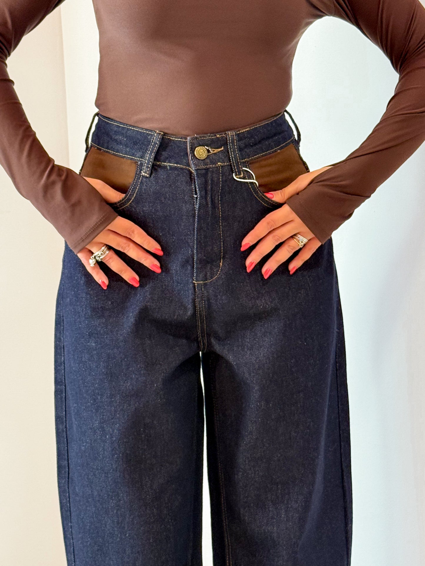 JEANS RISVOLTINO MARRONE