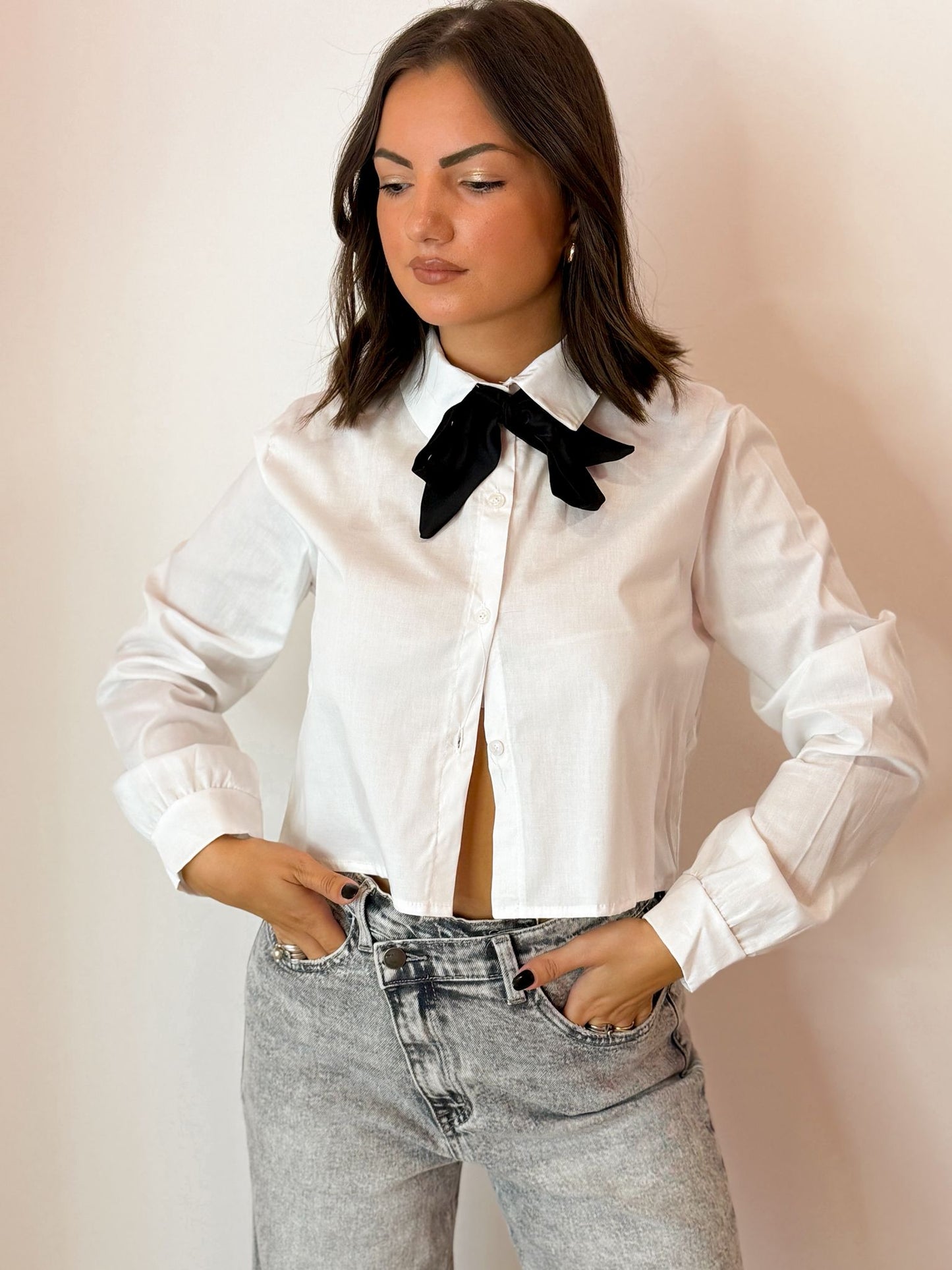 Camicia crop con fiocco 3 varianti
