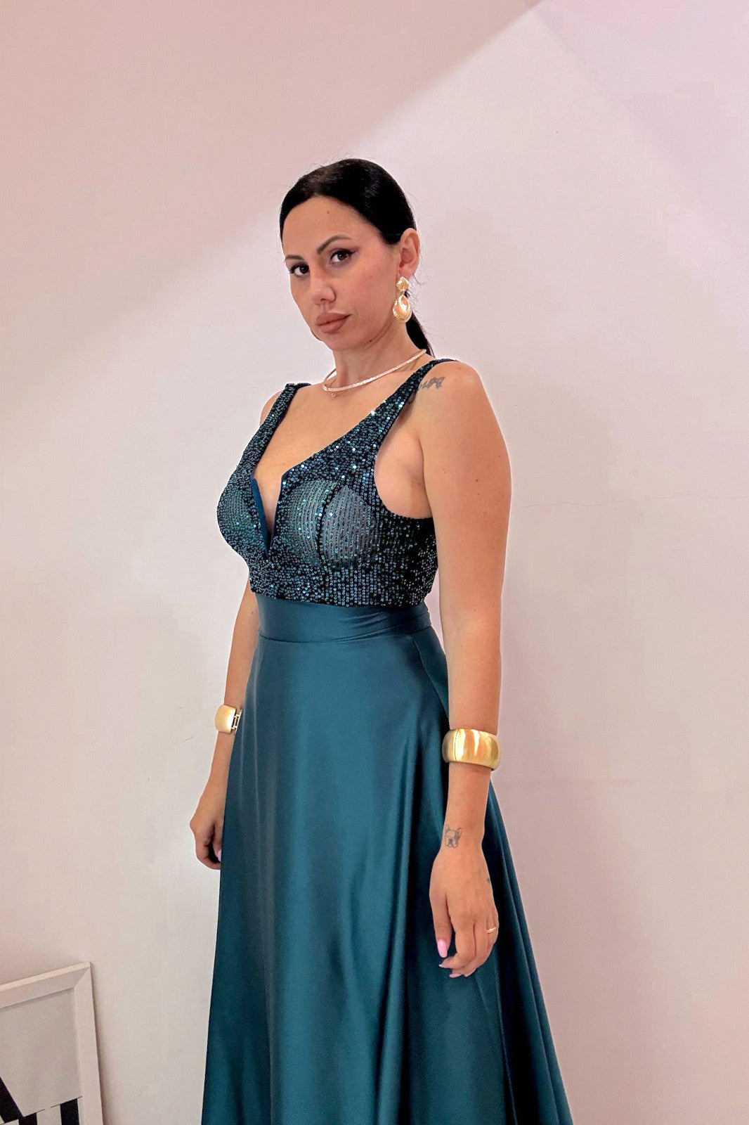 Abito cassandra petrolio