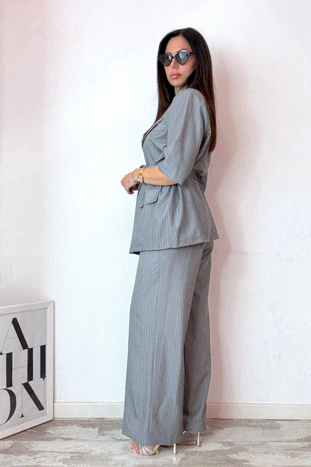 Tailleur gessato grigio
