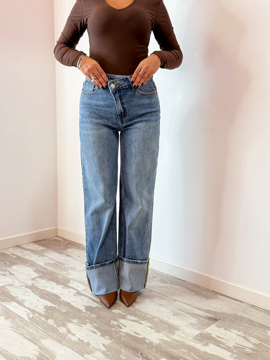 JEANS ASIMMETRICO PIEGONE