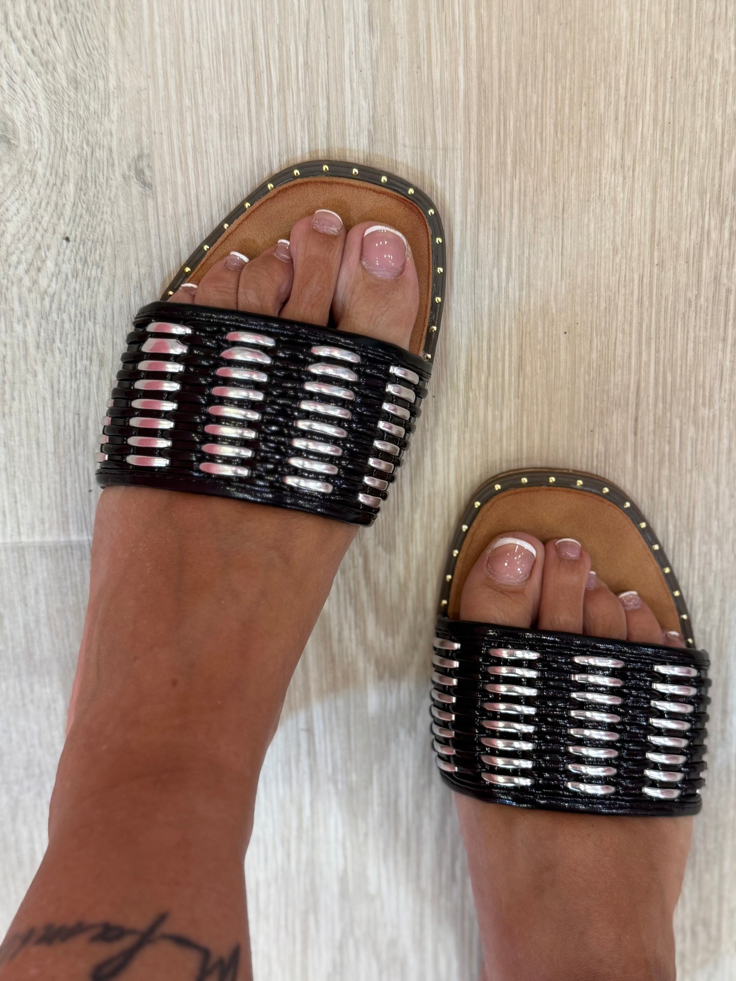 CIABATTINA BICOLORE NERO ARGENTO