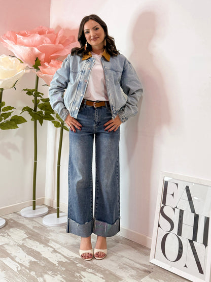 JEANS RISVOLTO E CINTURA