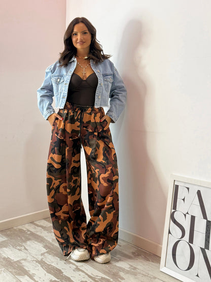 GIUBBINO IN JEANS SFRANGIATO