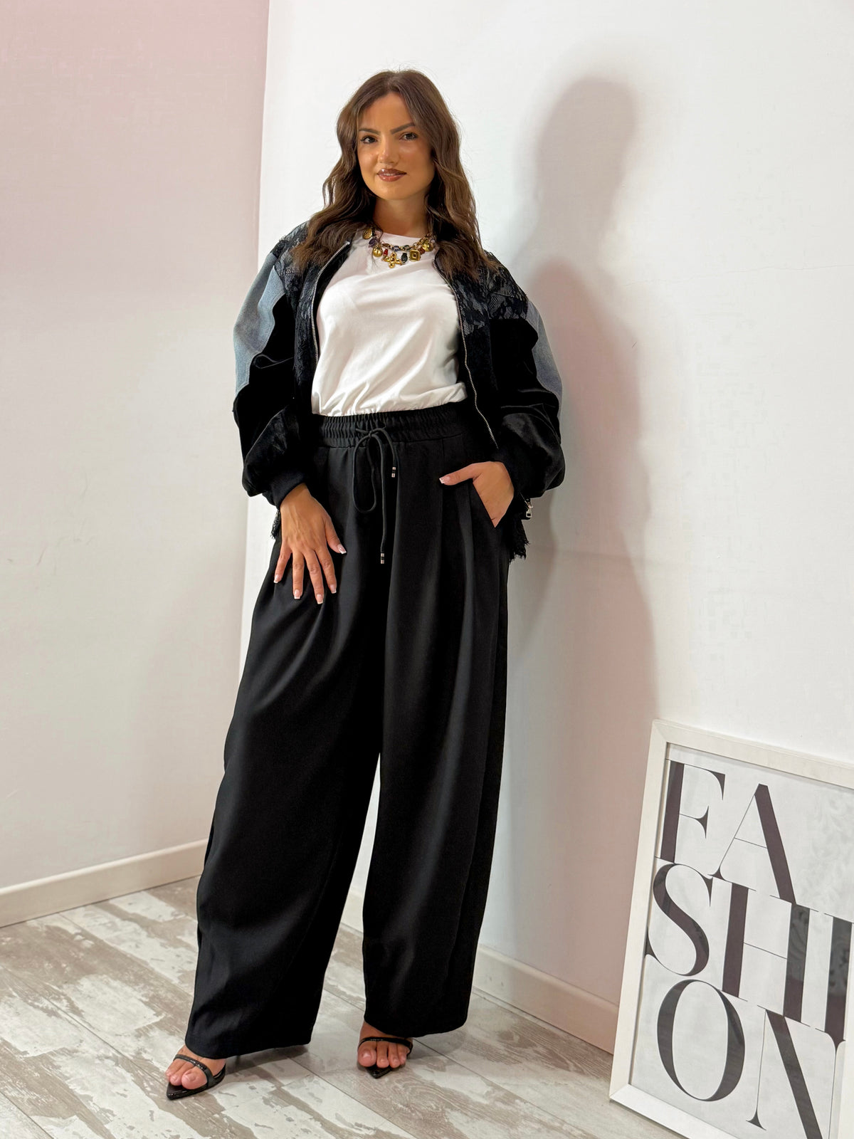 PANTALACCIO NERO