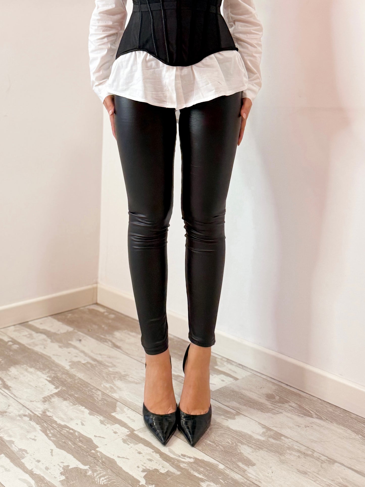 LEGGINS SIMILPELLE NERO