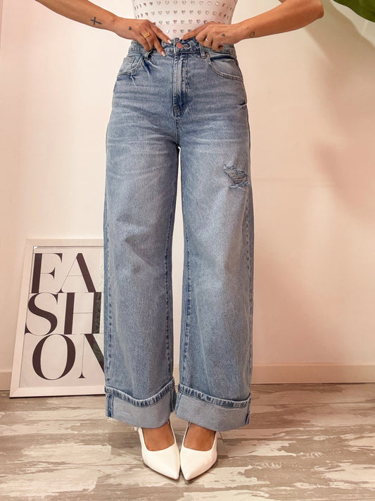 JEANS RISVOLTO E STRAPPO