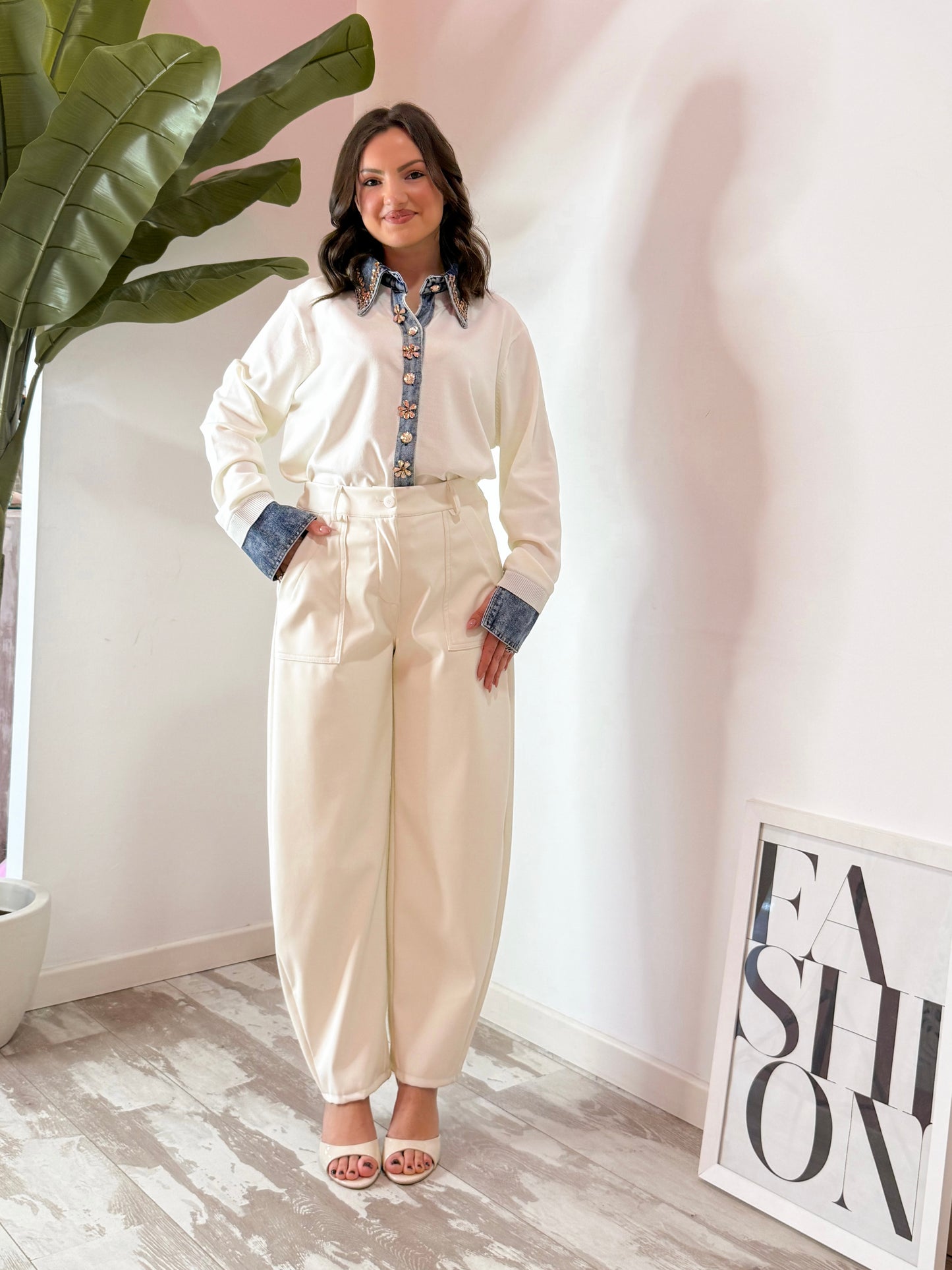 PANTALONE SIMILPELLE BIANCO