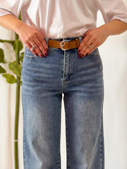 JEANS RISVOLTO E CINTURA