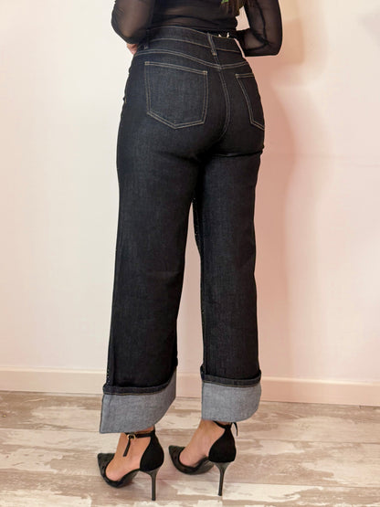 JEANS RISVOLTO E BRILLANTINI