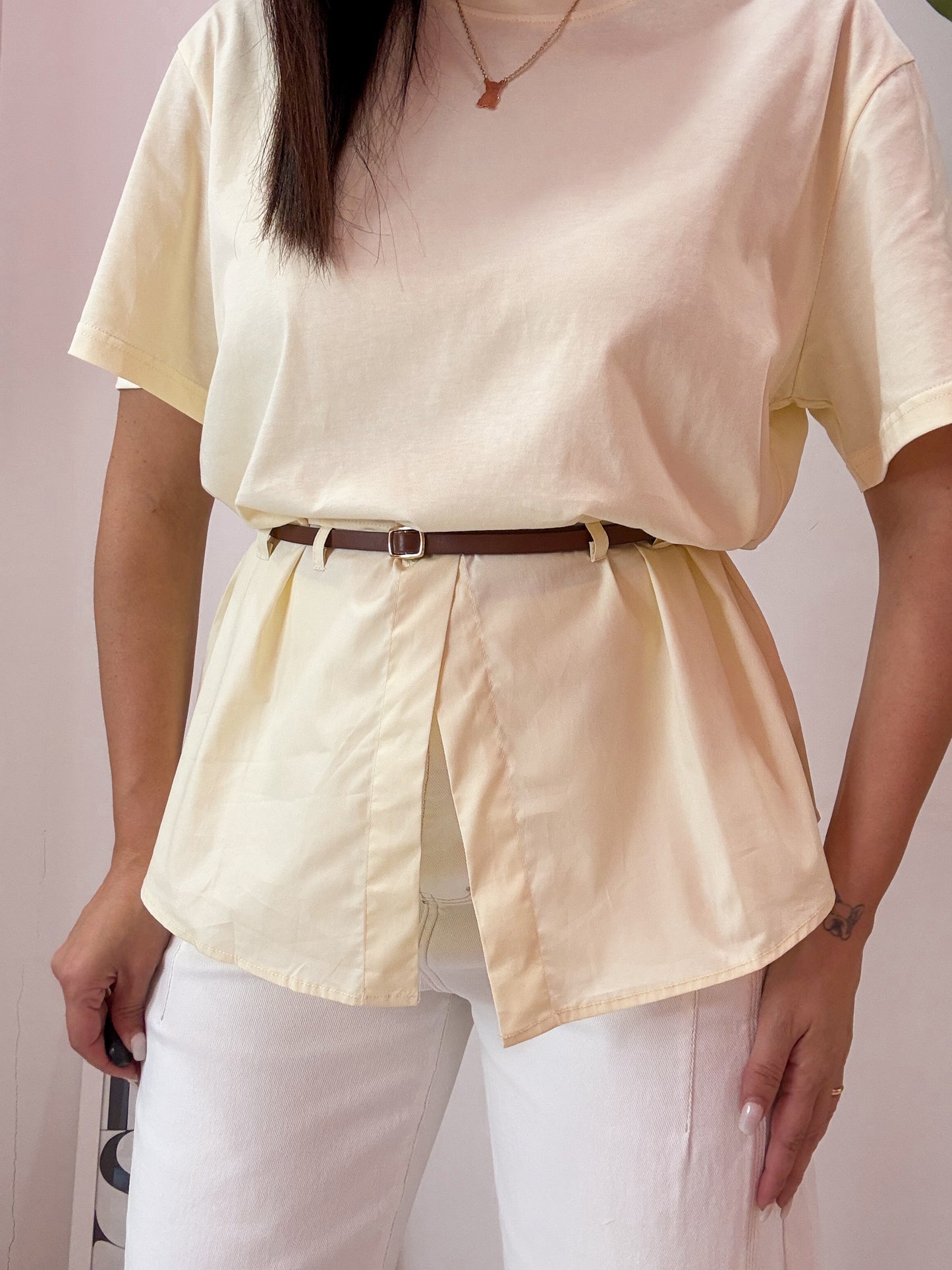MAGLIA CREMA CON CINTURINO