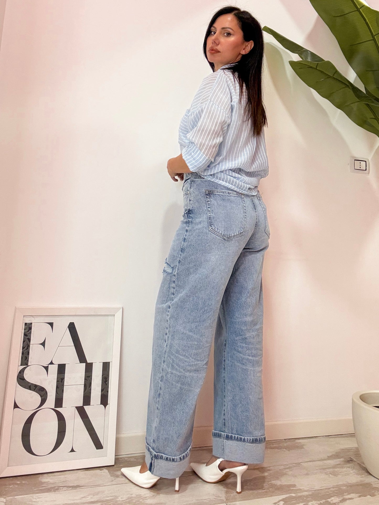 JEANS RISVOLTO E STRAPPO