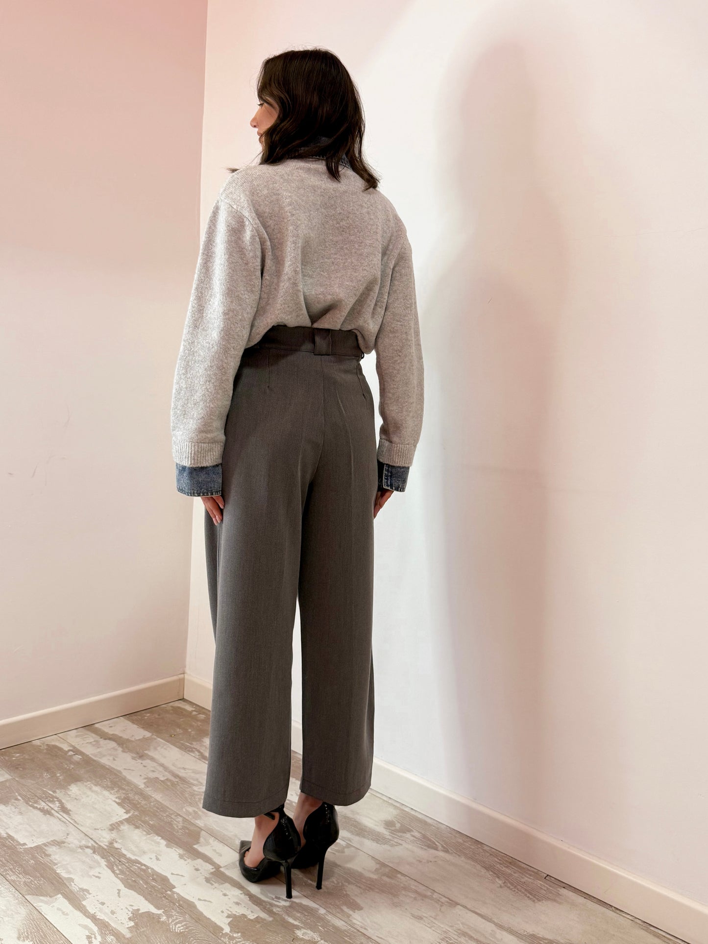 PANTALONE CAPRI GRIGIO