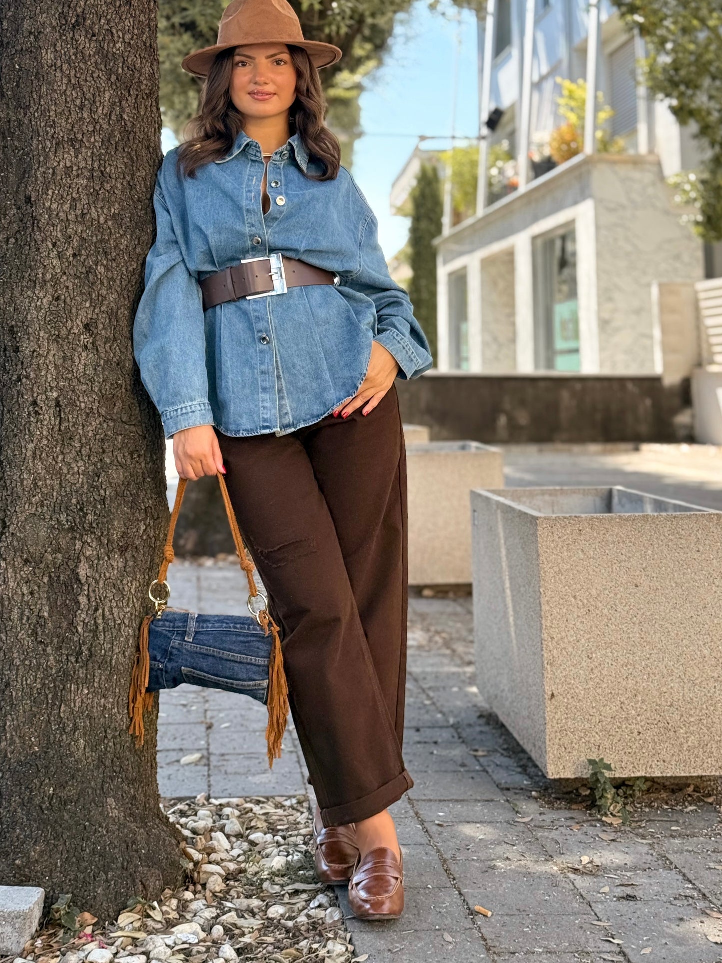 JEANS APE MARRONE