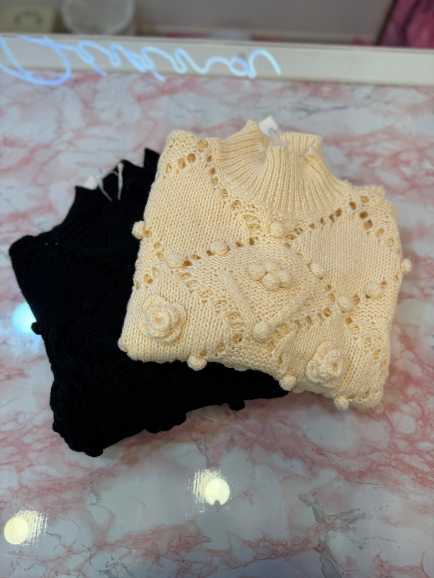 PULL FIORI TRAFORATO 3 colori