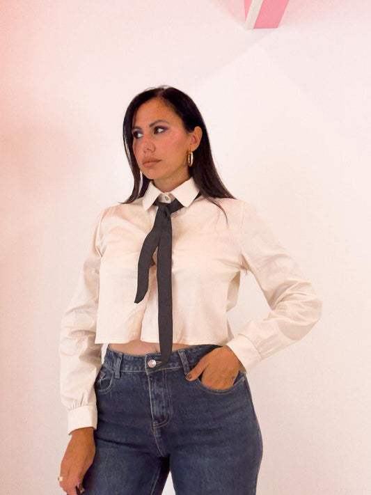 Camicia crop con fiocco 2 varianti