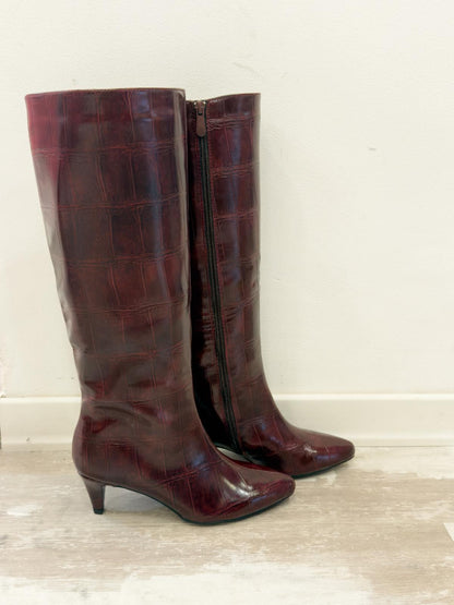 Stivale lucido bordeaux