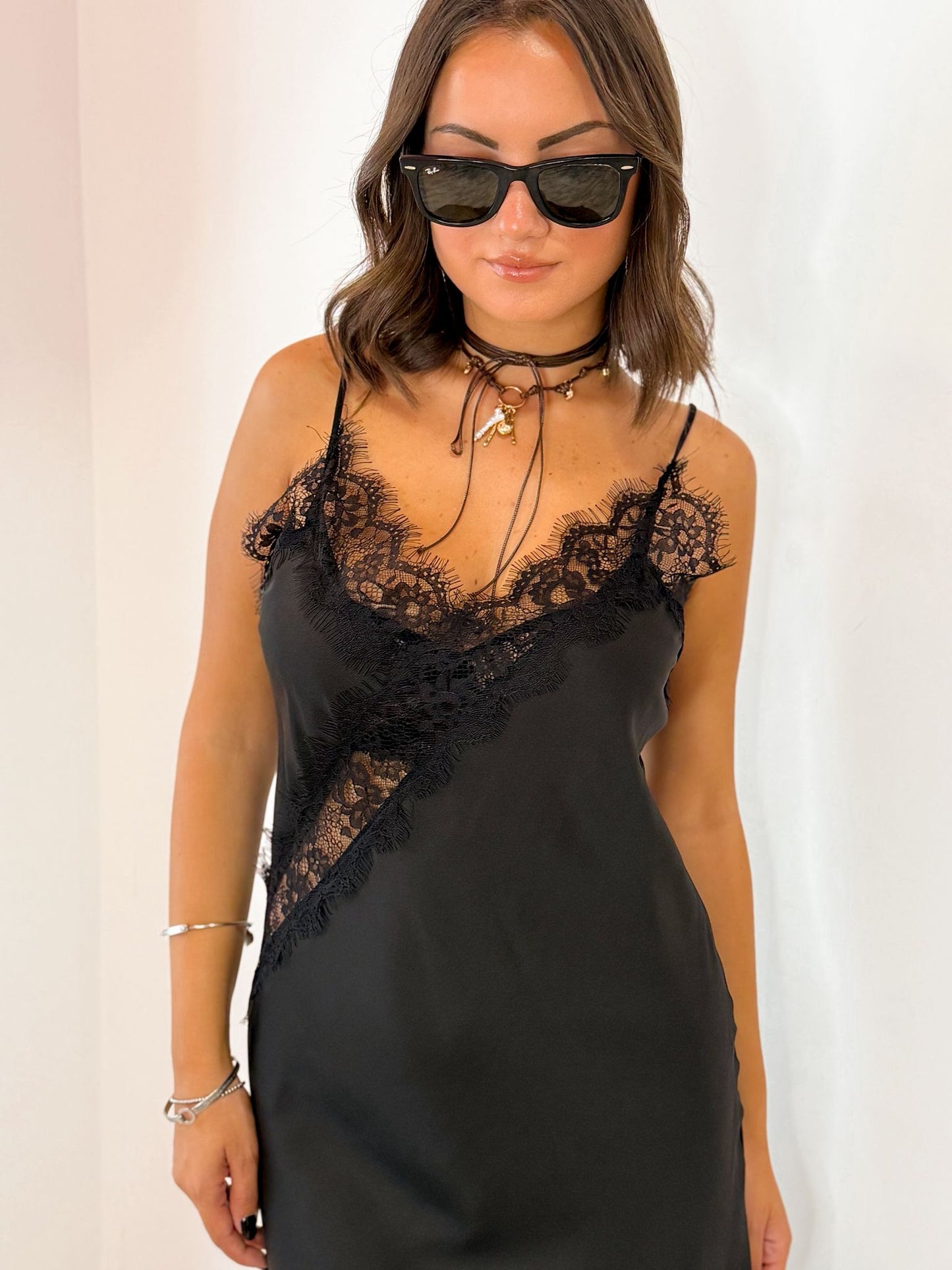 Dress raso e pizzo