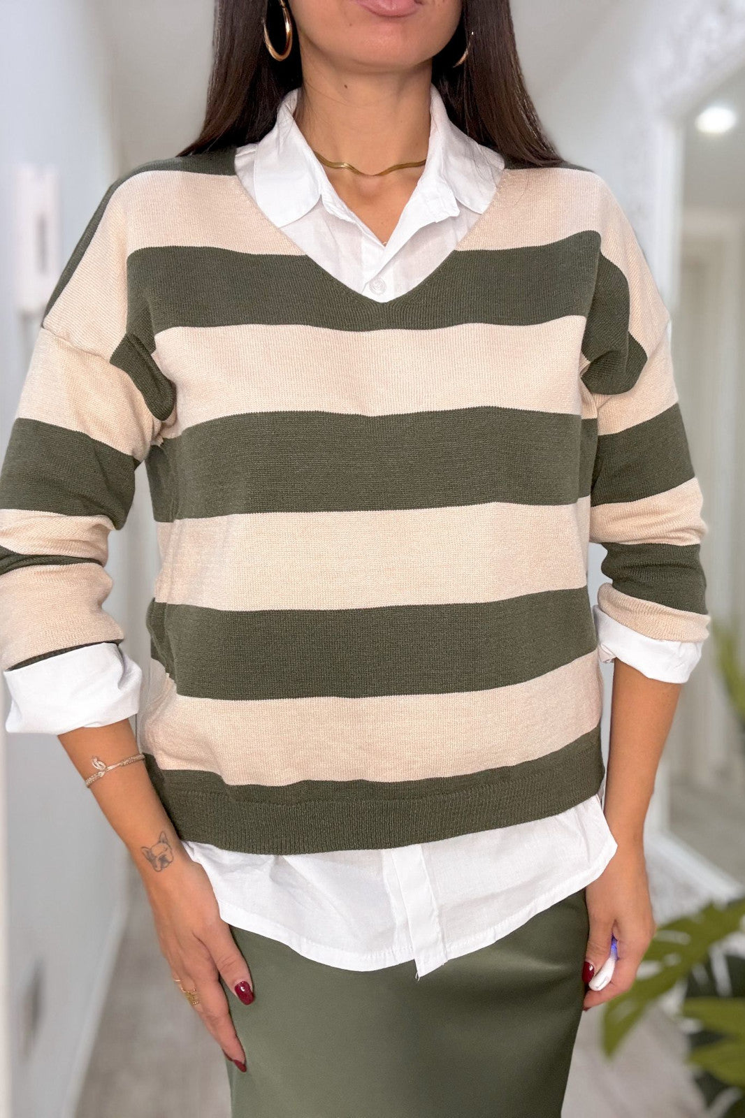 Pull con camicia verde