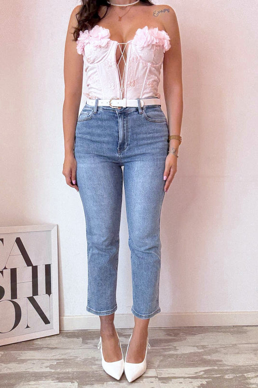 Jeans capri con cintura