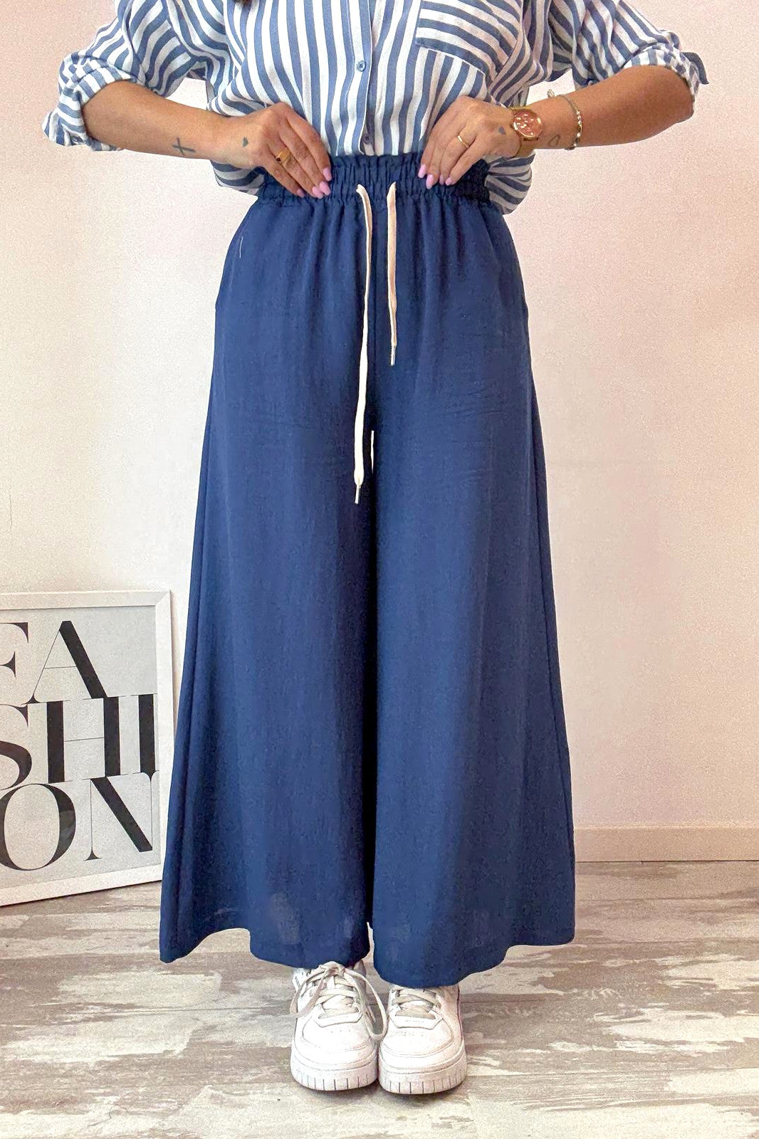 Pant effetto gonna nero e blu